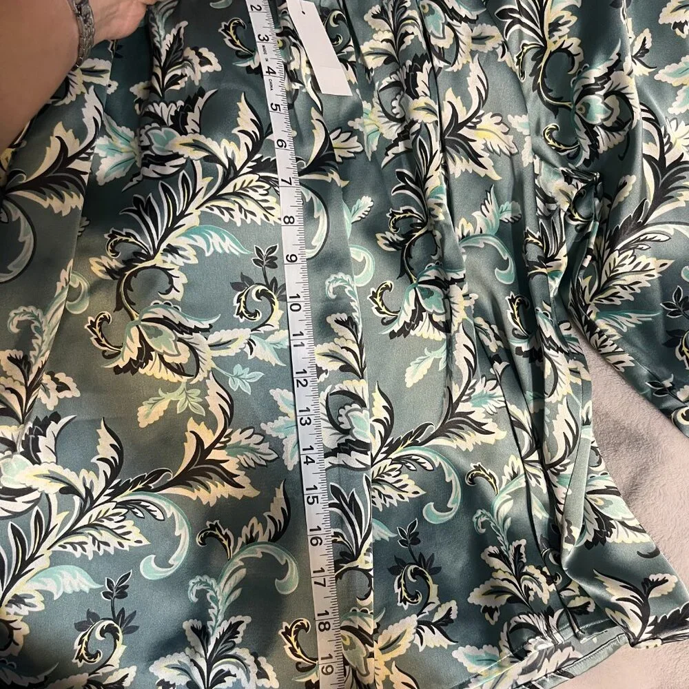 LOFT Elegant Floral Blouse - Mint Green - Picture 7 of 10